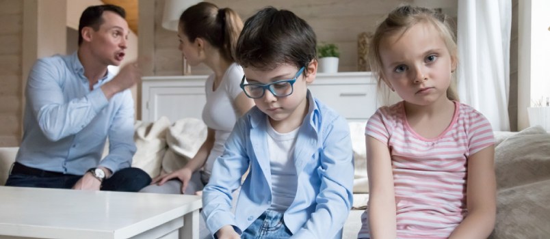 8 Tips on How to Deal with an Angry Child After Divorce | Marriage.com