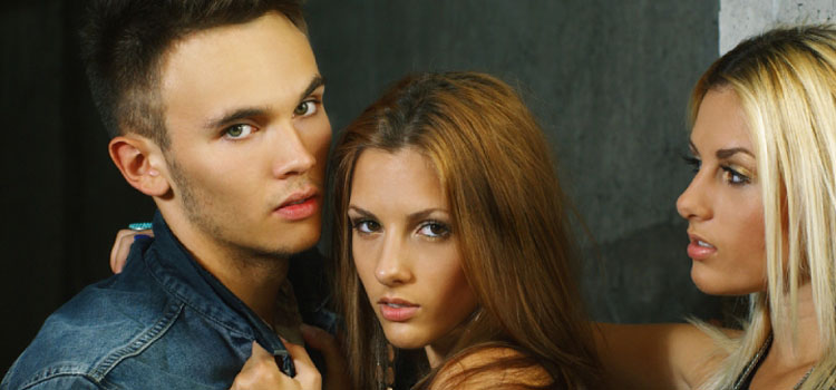 5 Ways to Deal With a Love Triangle