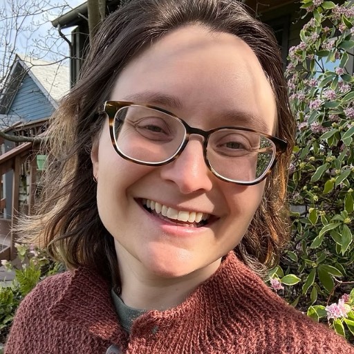 Ellie Wilde, Pre-Licensed Professional