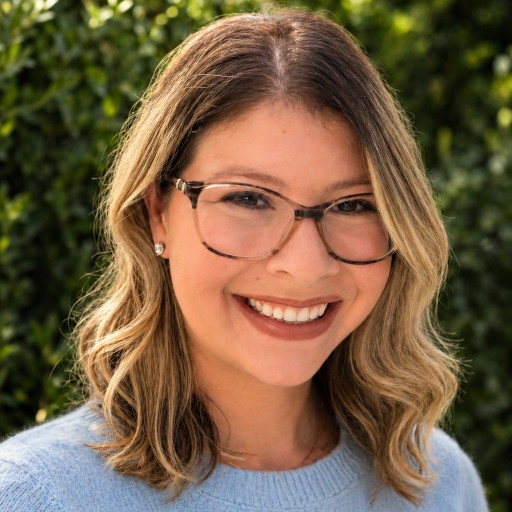 Courtney Glashow, Licensed Clinical Social Worker Roselle, nj