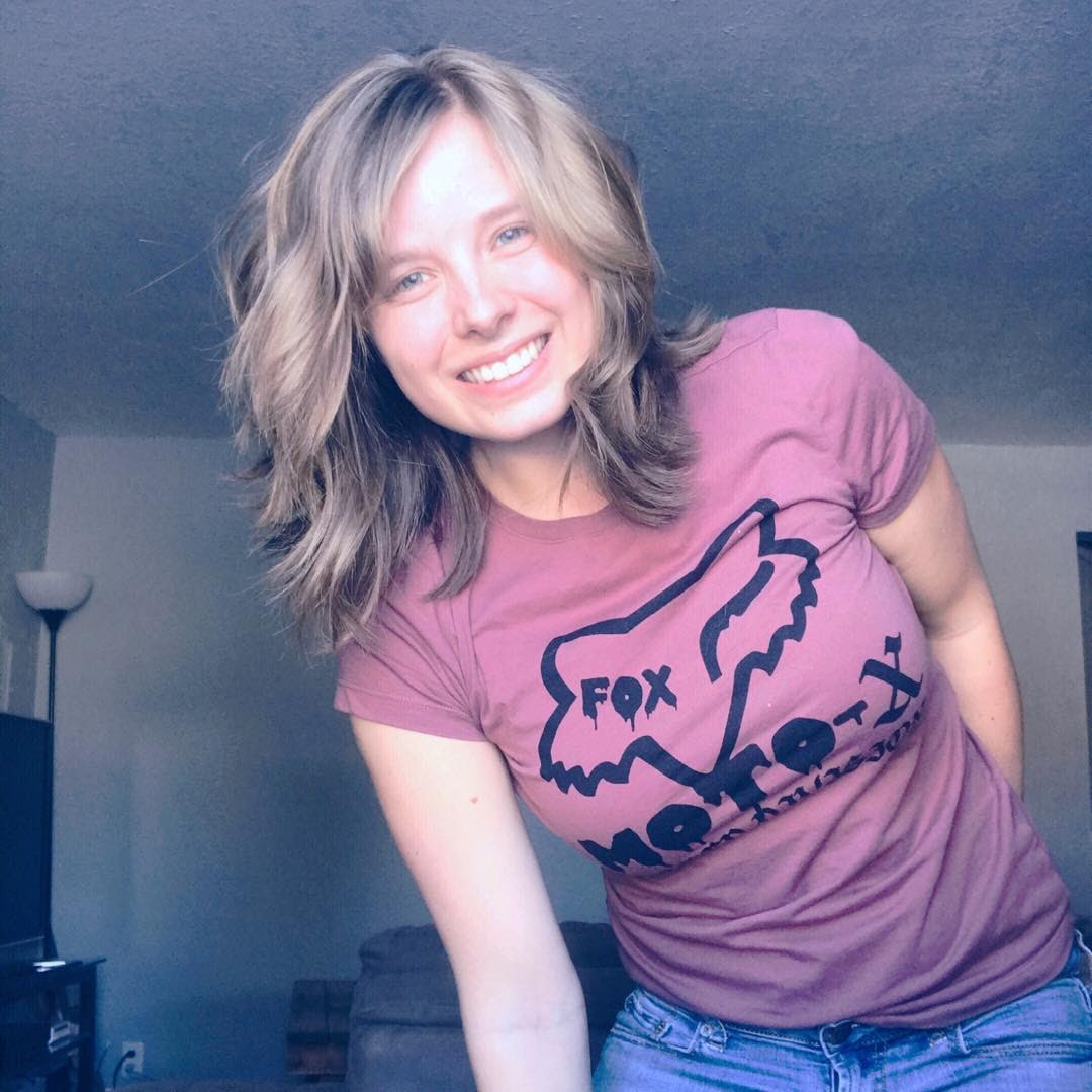 Lyndsie Harris Lyndsie Harris